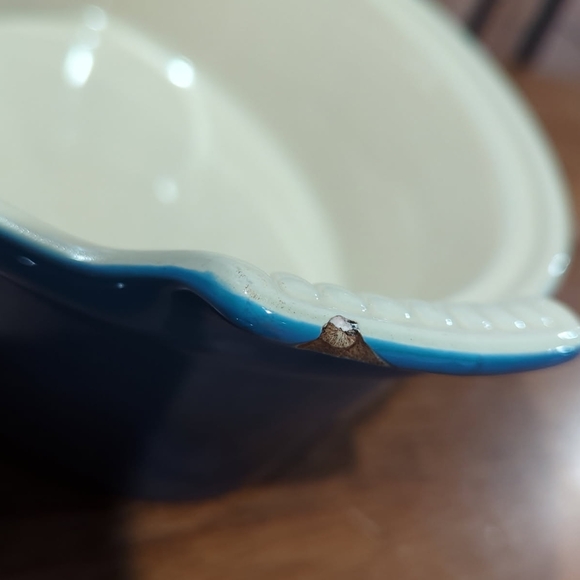 Le Creuset Ocean Blue Cast Iron Dutch Oven - Picture 5 of 5